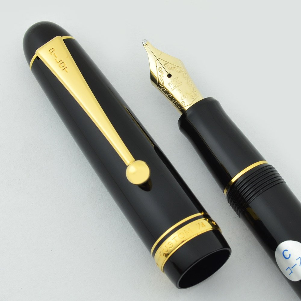 PILOT 万年筆 CUSTOM 74 14Ｋゴールド　EF Pilot Namiki Custom 74 Fountain Pen - Black, Gold Trim, 14k
